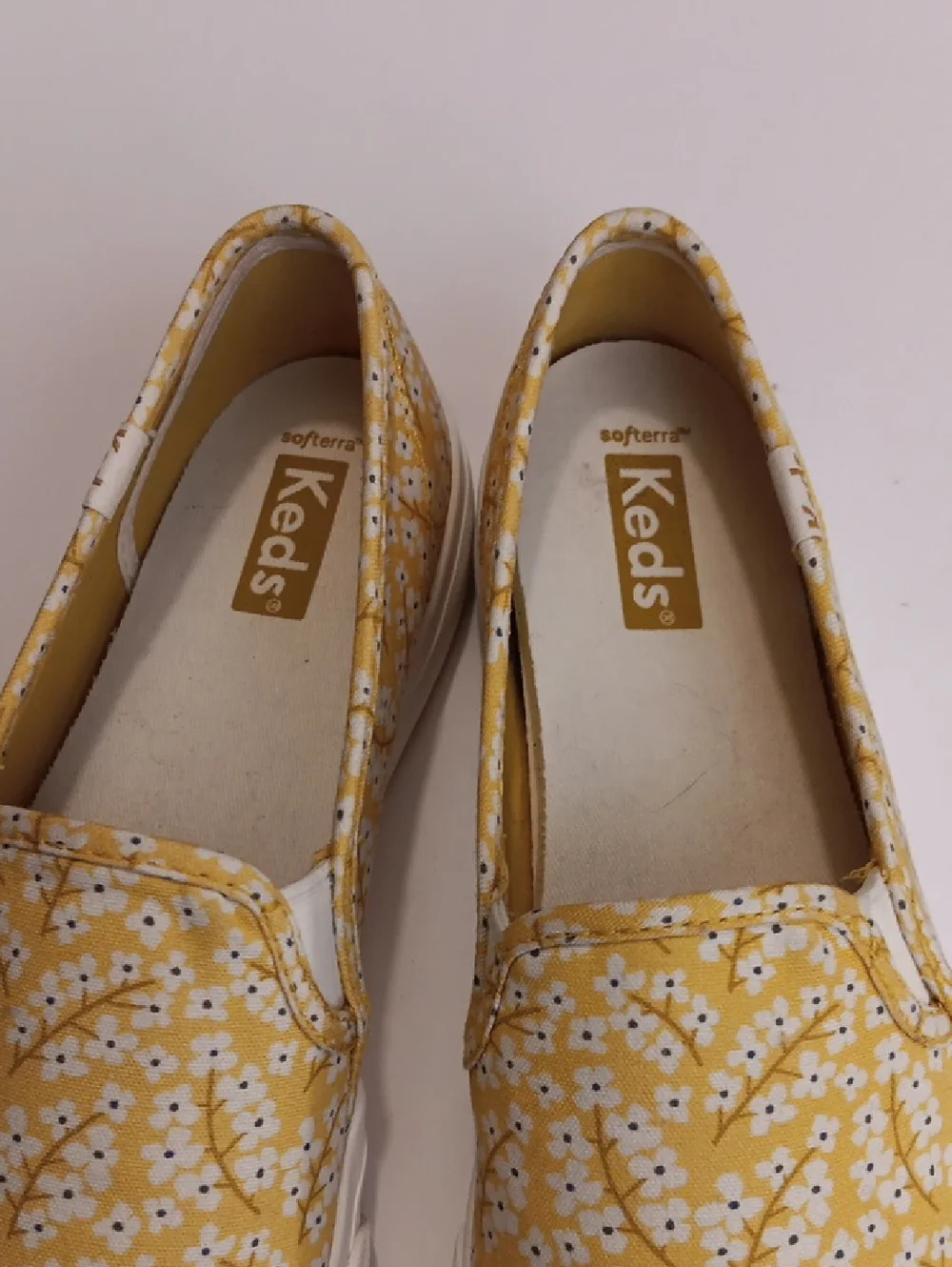 Keds Womens Double Decker Floral Yellow Daisy Floral Slip-On Sneakers Size 8